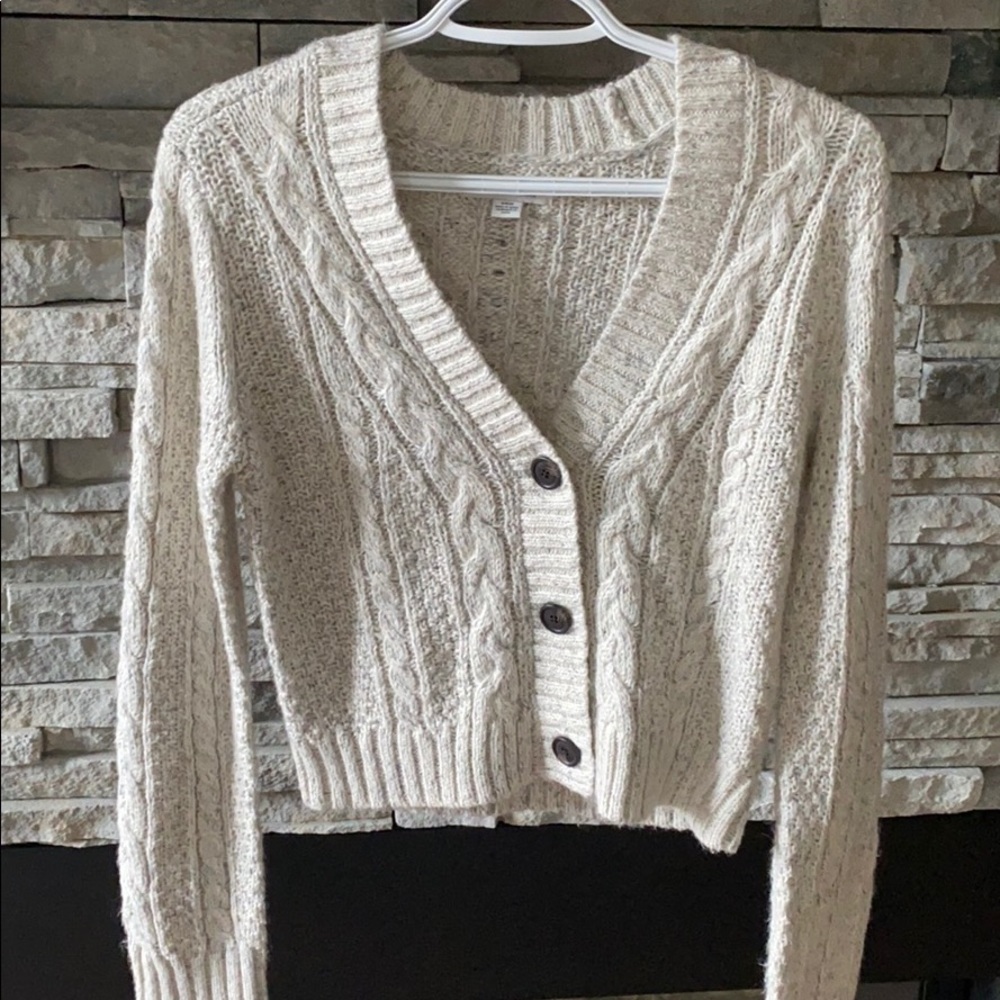 cropped american eagle sweater